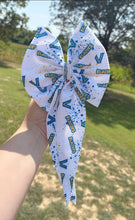 Load image into Gallery viewer, **CUSTOM** school bows (can do any team or school)