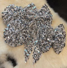 Load image into Gallery viewer, White/silver sequin